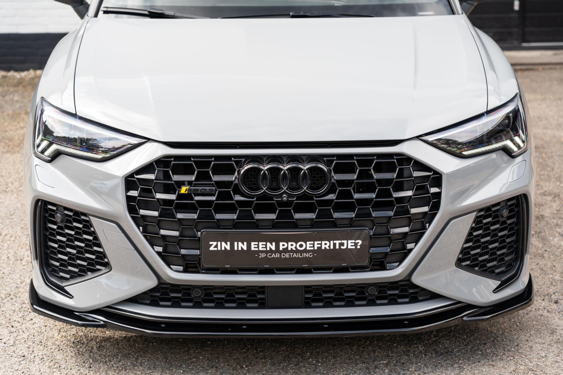 Foto van Audi RS Q3 Sportback