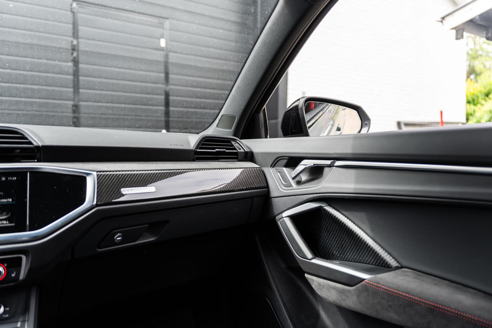 Foto van Audi RS Q3 Sportback