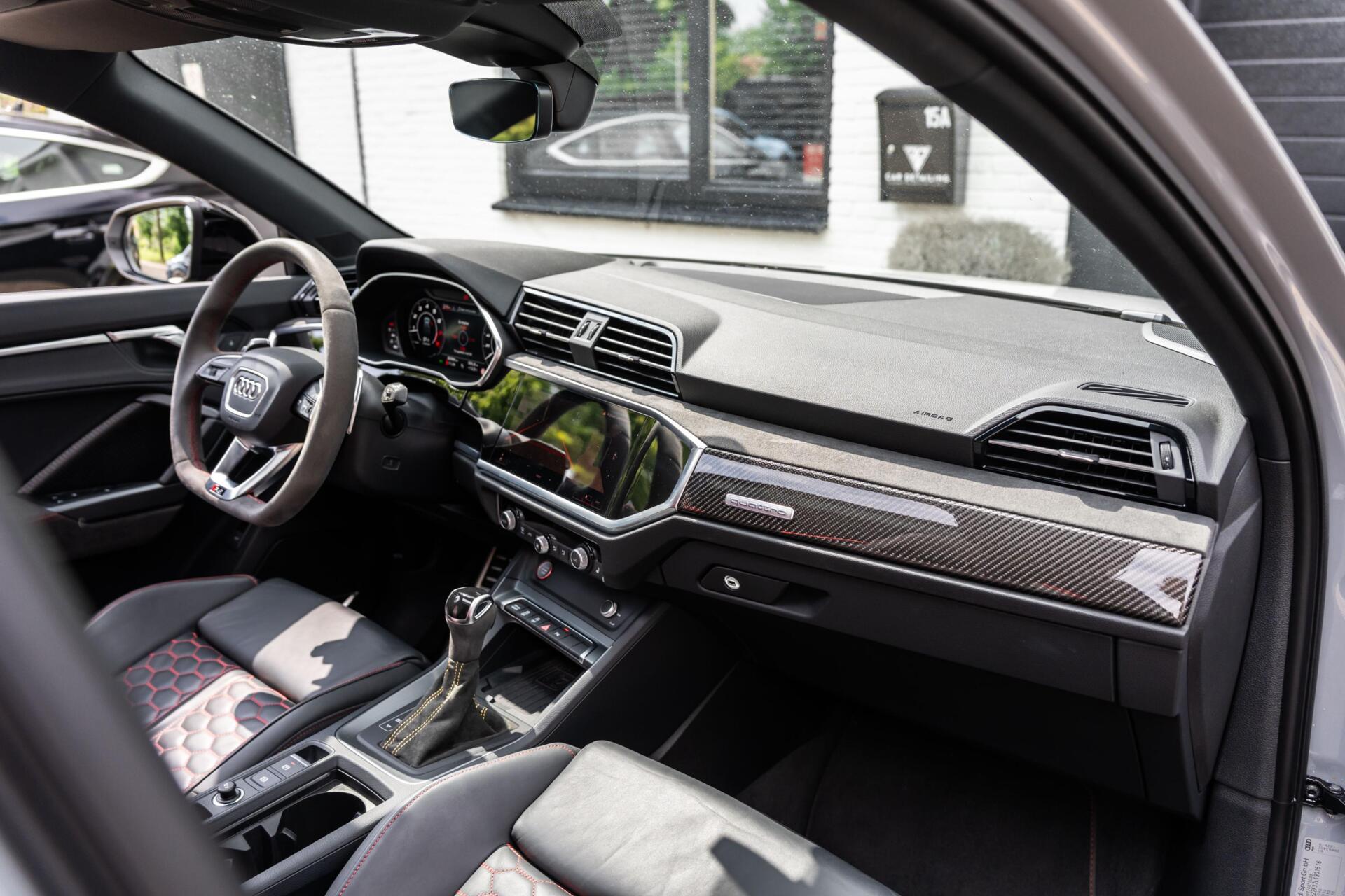 Foto van Audi RS Q3 Sportback