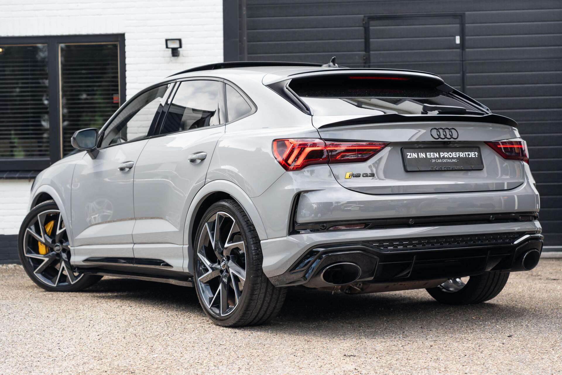 Foto van Audi RS Q3 Sportback
