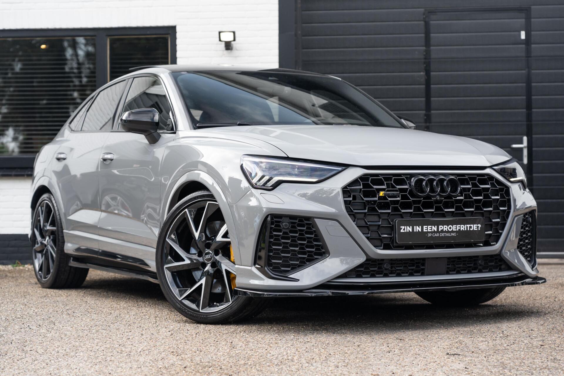 Foto van Audi RS Q3 Sportback