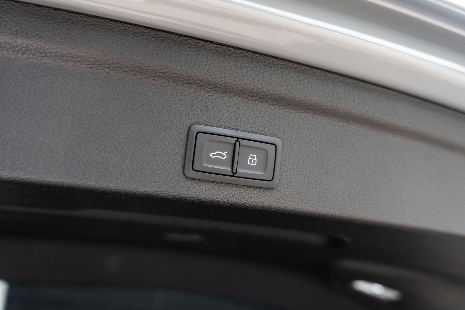 Foto van Audi RS Q3 Sportback