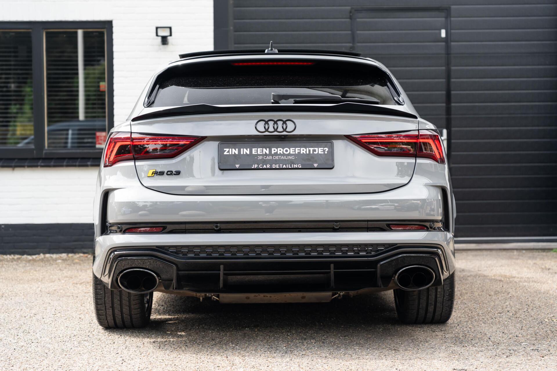 Foto van Audi RS Q3 Sportback