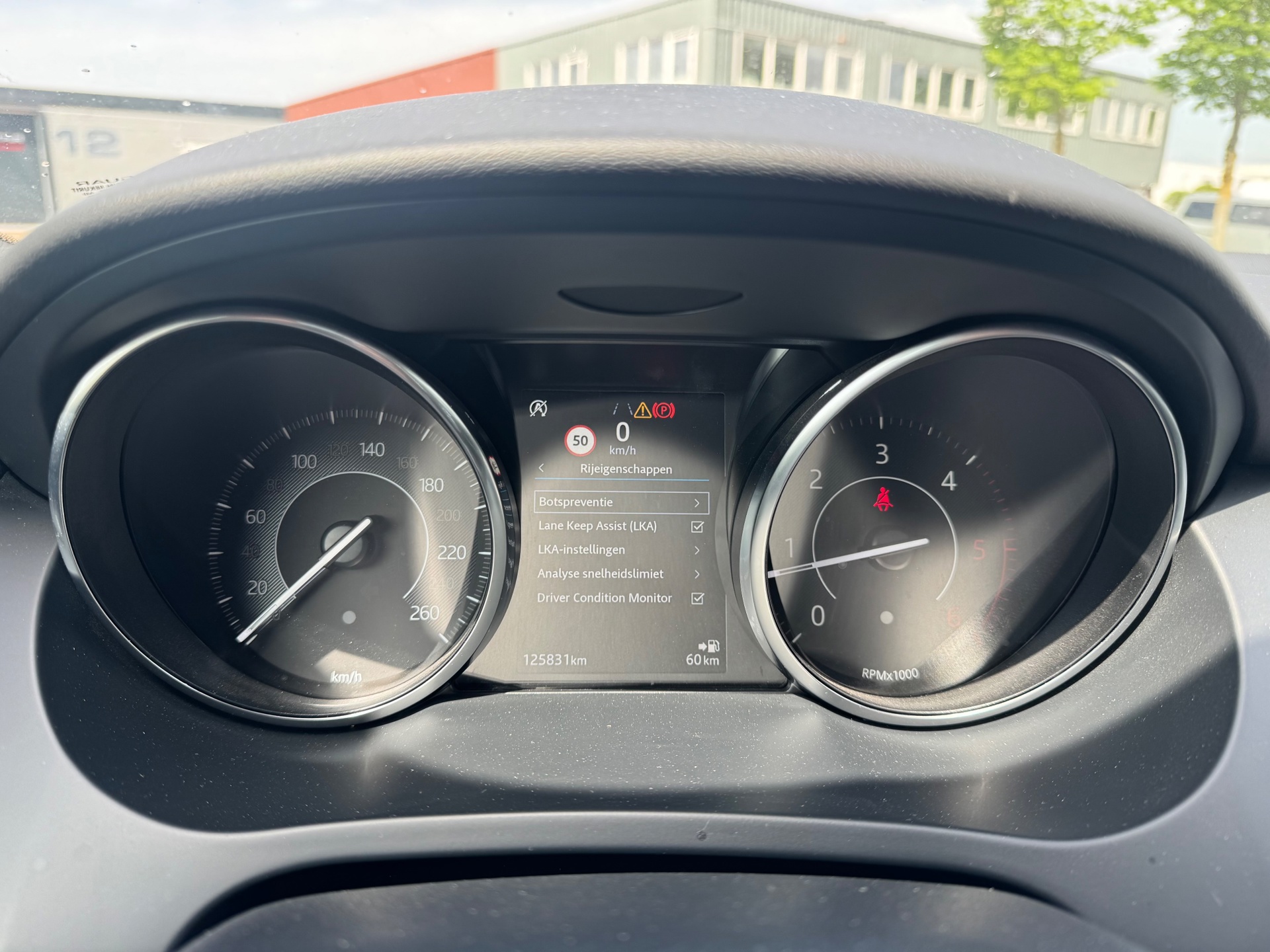 Foto van Jaguar E-pace
