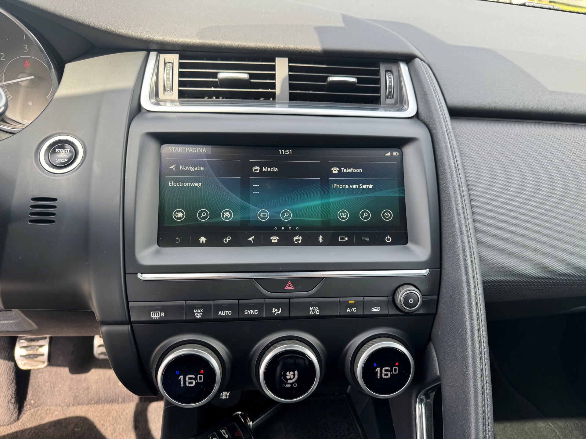 Foto van Jaguar E-pace