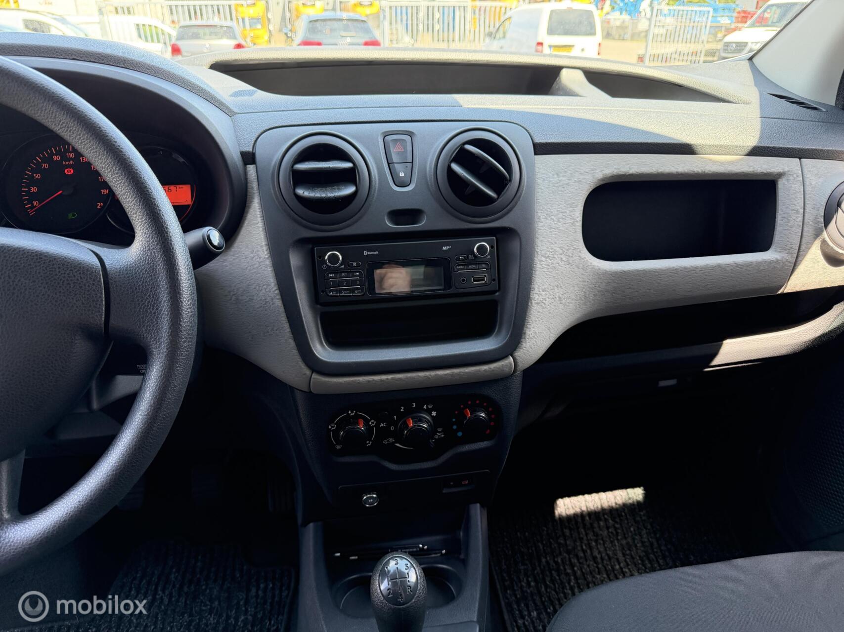 Foto van Dacia Dokker