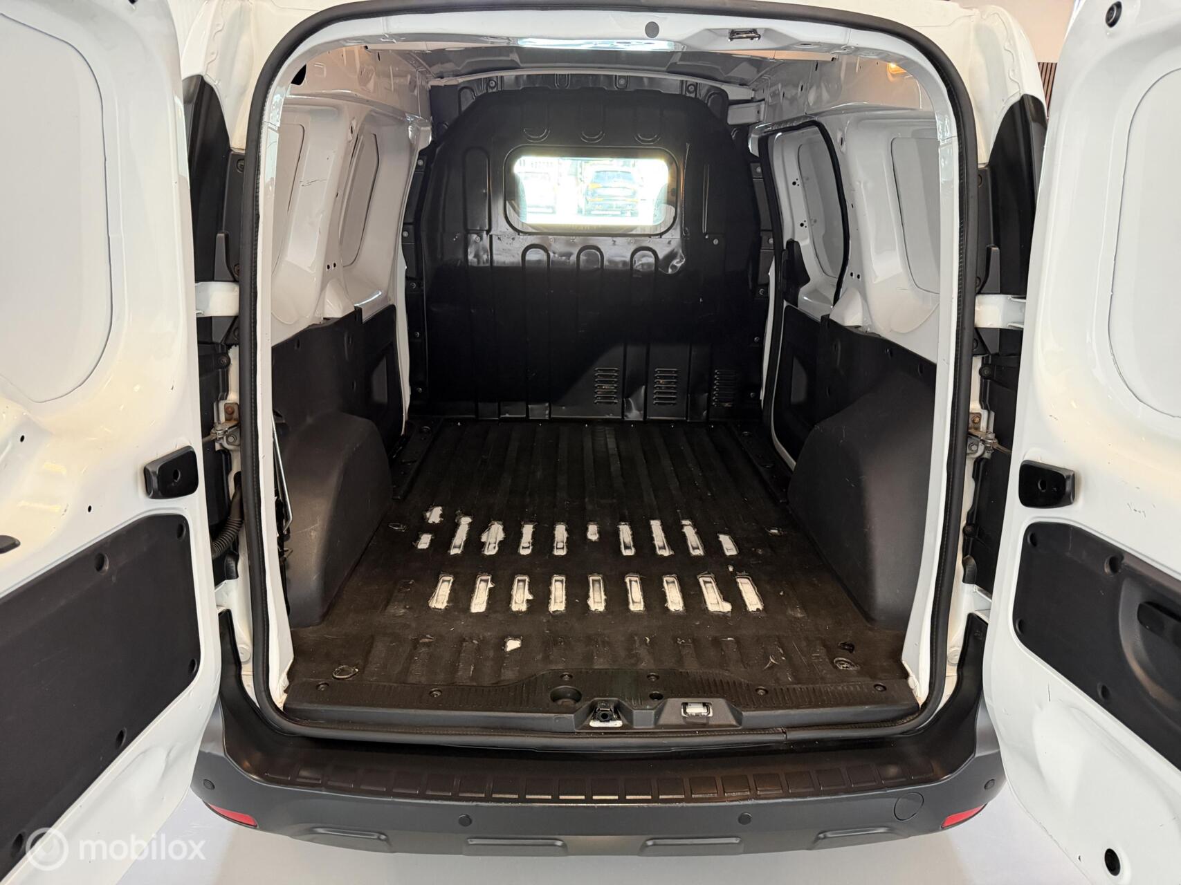 Foto van Dacia Dokker