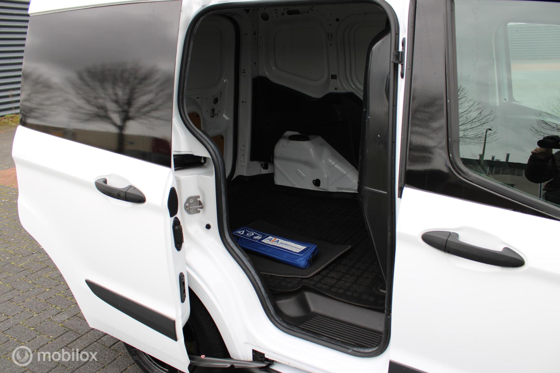 Foto van Ford Transit Courier