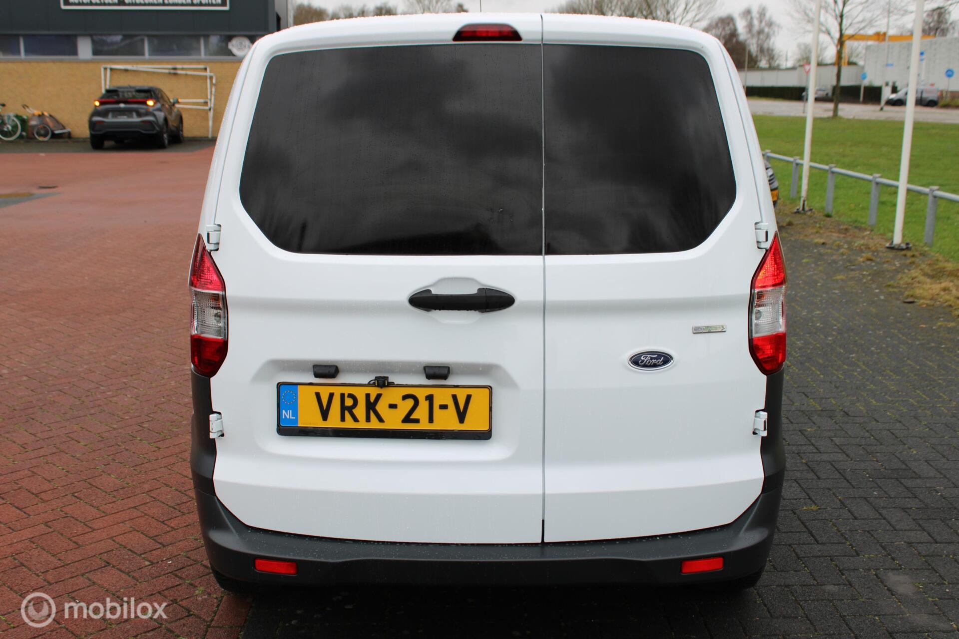 Foto van Ford Transit Courier