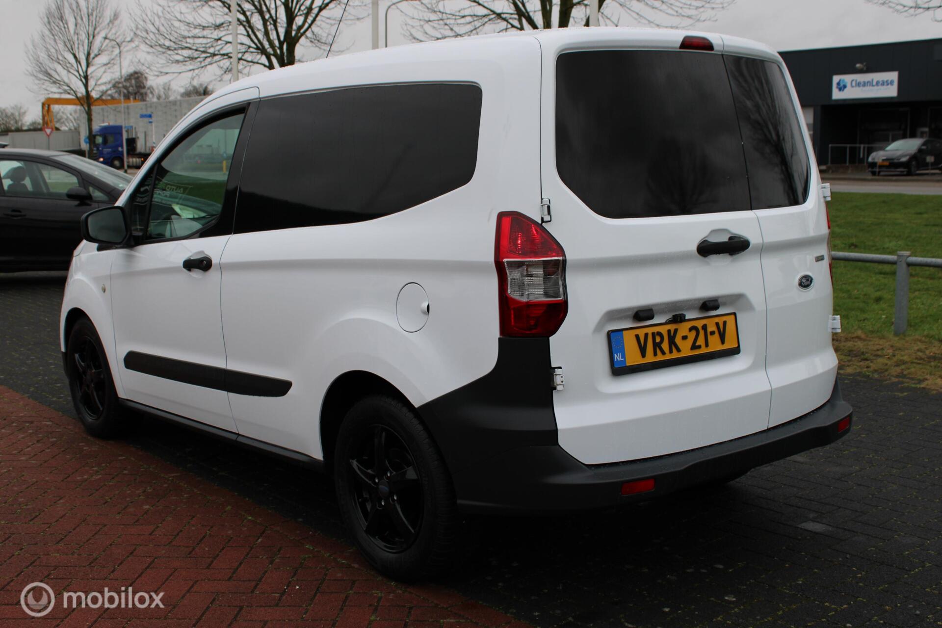 Foto van Ford Transit Courier