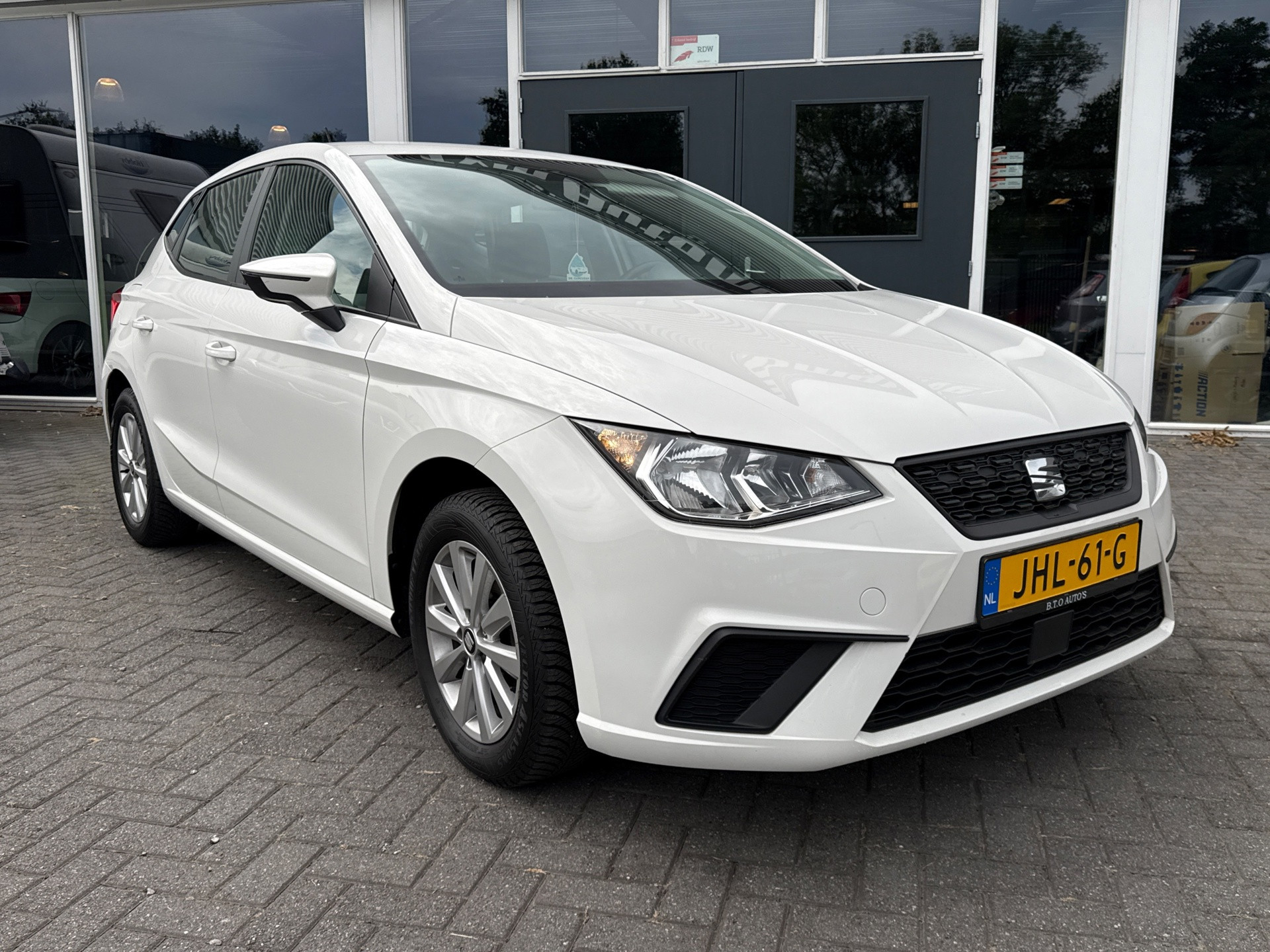 Seat Ibiza 1.0 MPI Reference 2021 - voorkant