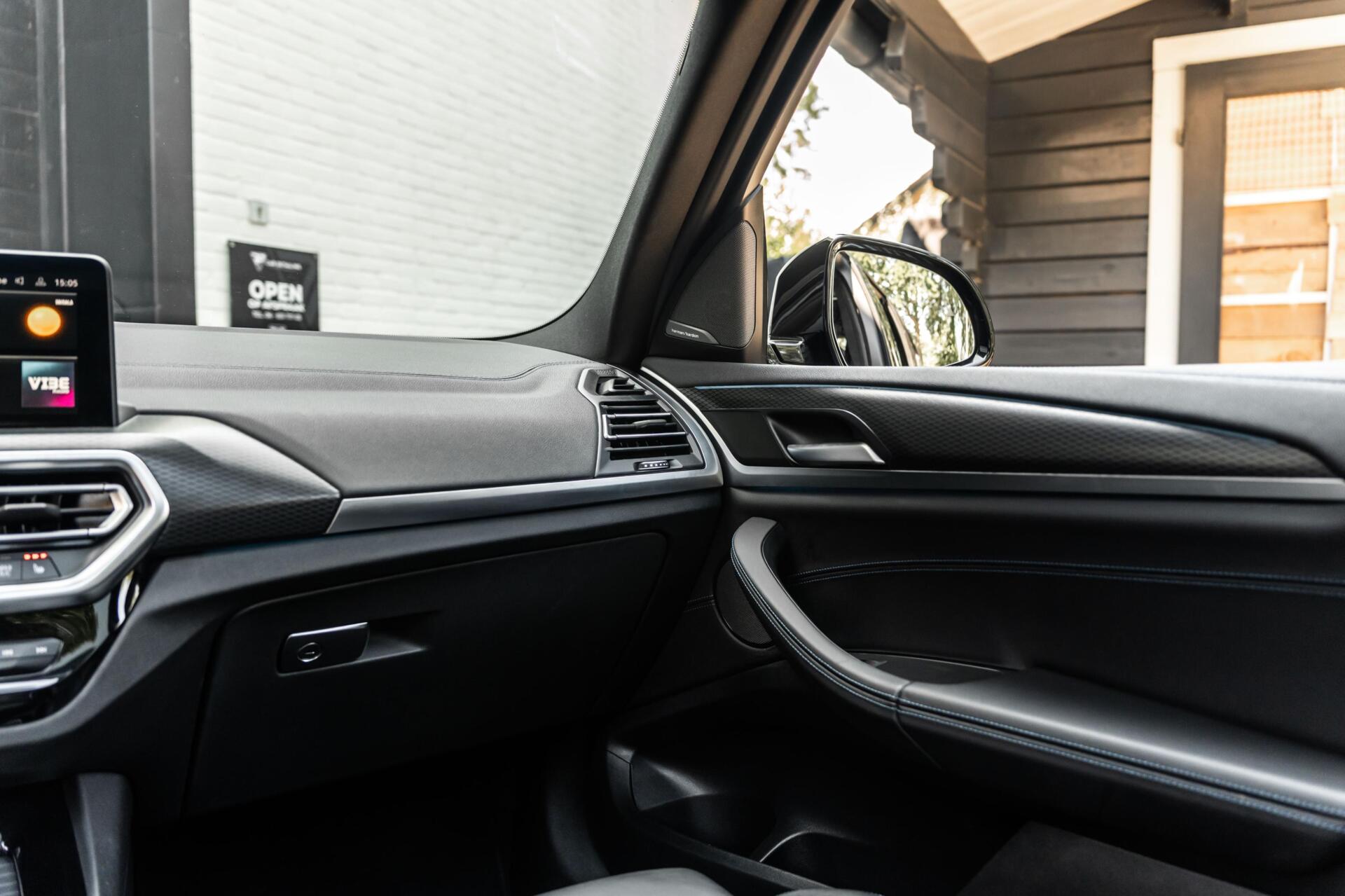 Foto van BMW X3 Xdrive30e