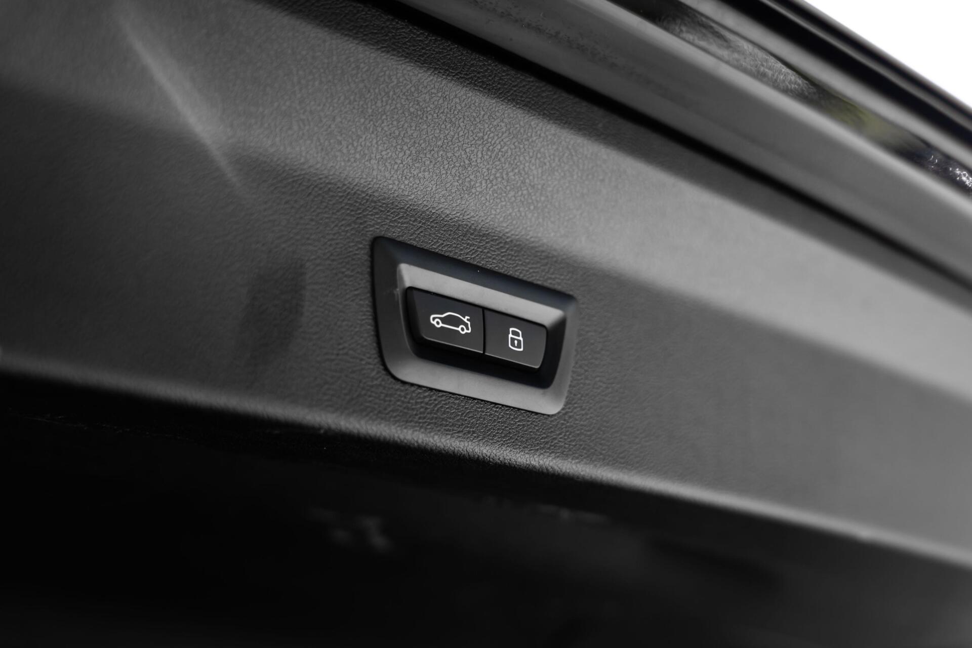 Foto van BMW X3 Xdrive30e