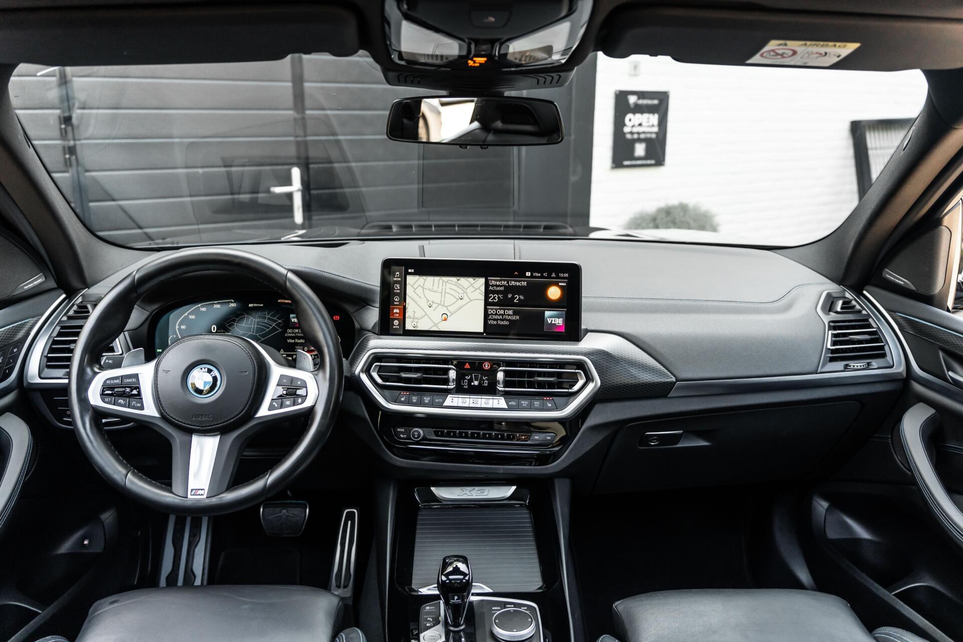 Foto van BMW X3 Xdrive30e