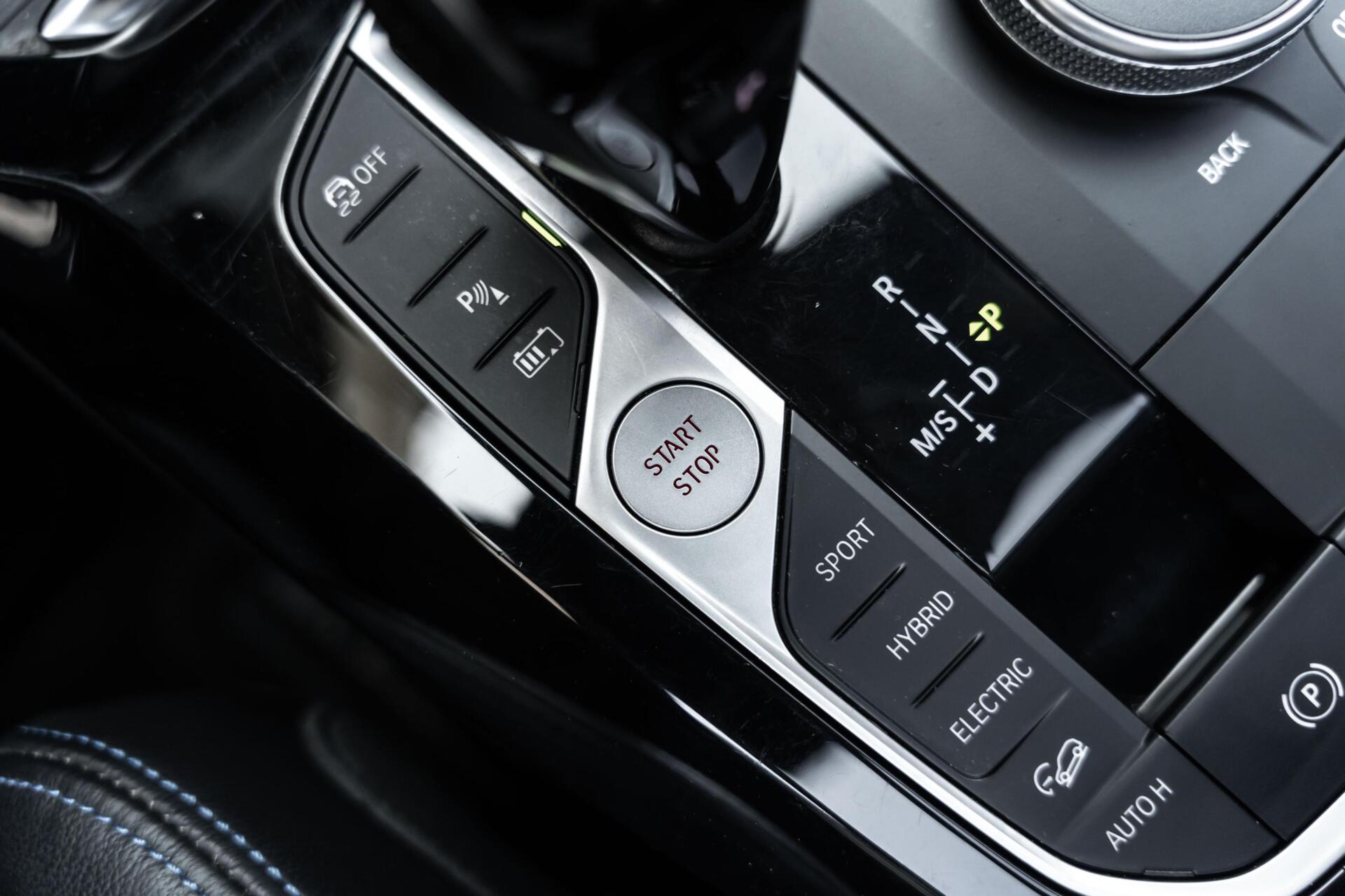 Foto van BMW X3 Xdrive30e