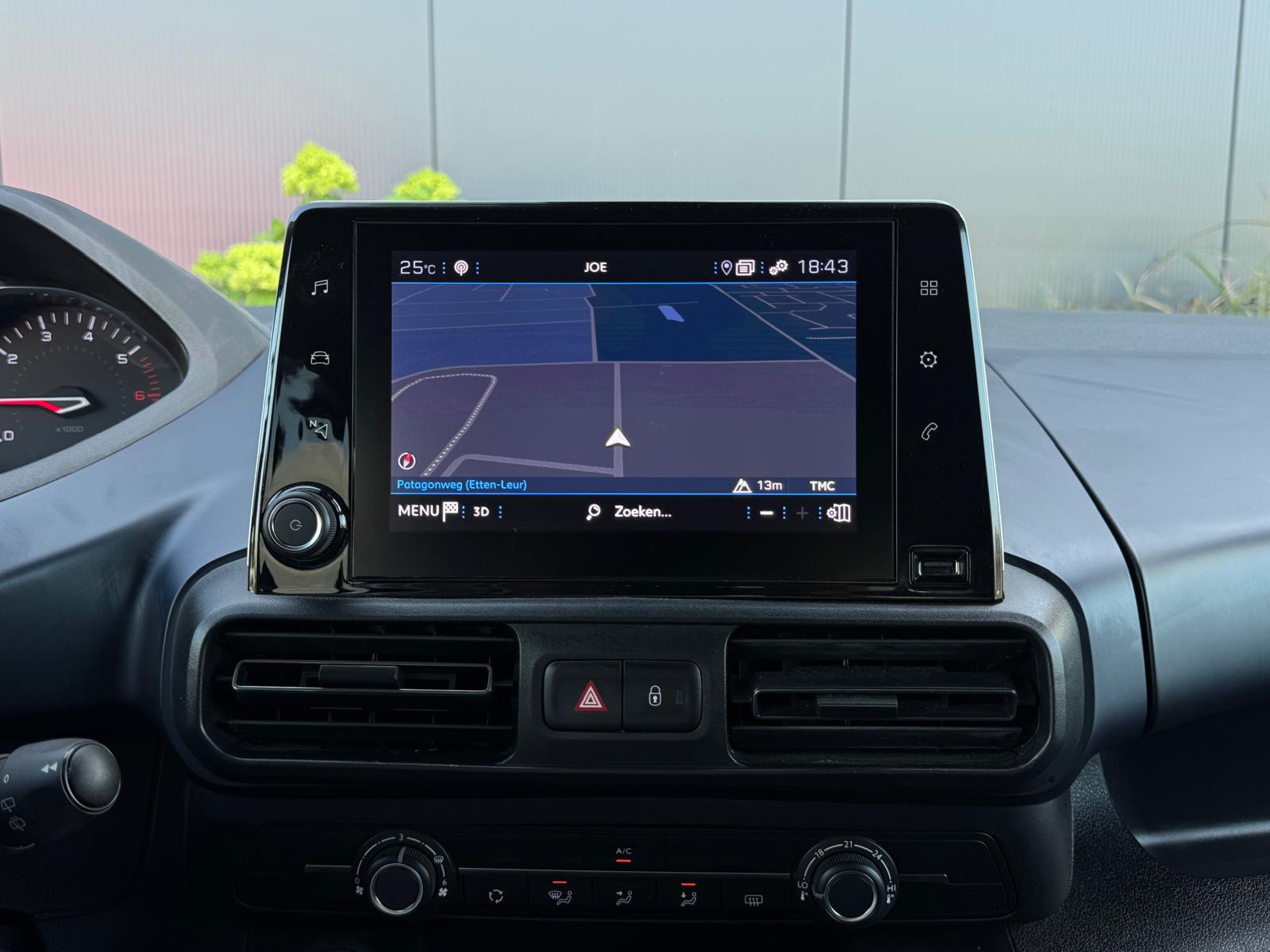 Foto van Peugeot Rifter