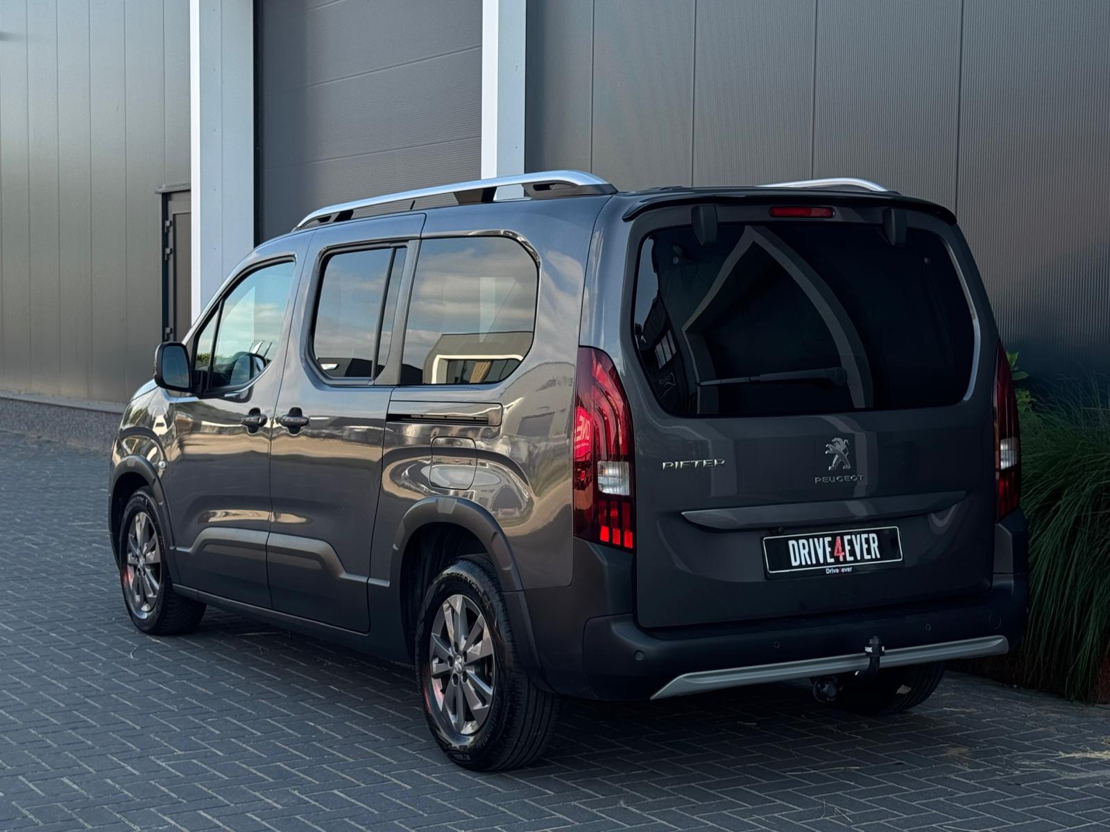 Foto van Peugeot Rifter