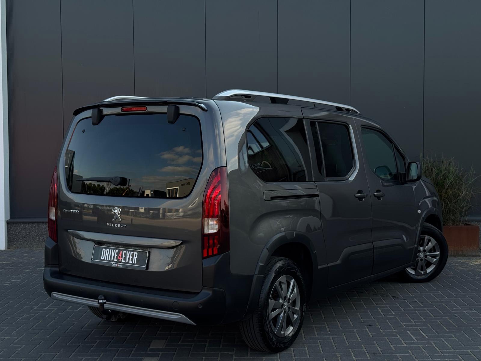Foto van Peugeot Rifter