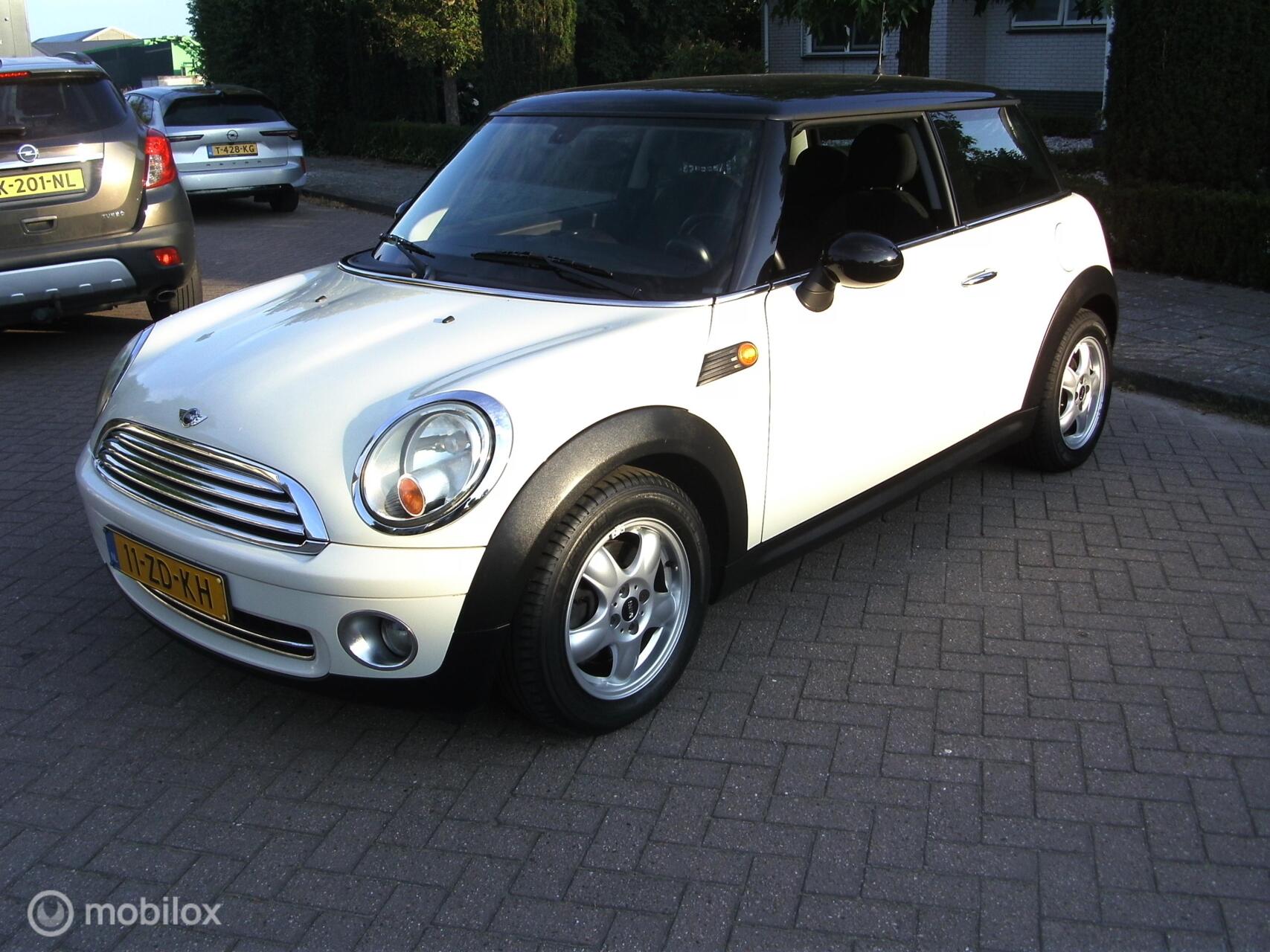 Mini Mini Cooper 1.6 Cooper Chili 2008 - voorkant