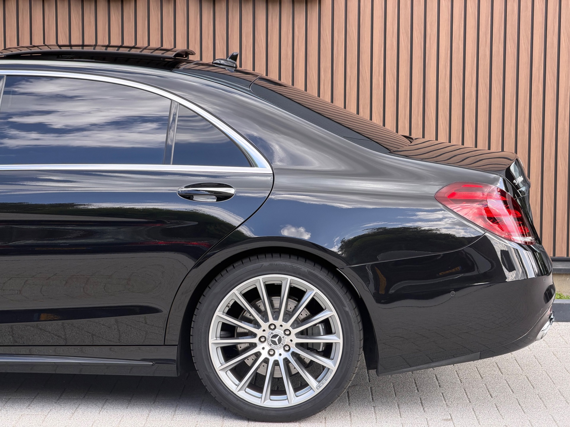 Foto van Mercedes-Benz S 400 D 4Matic