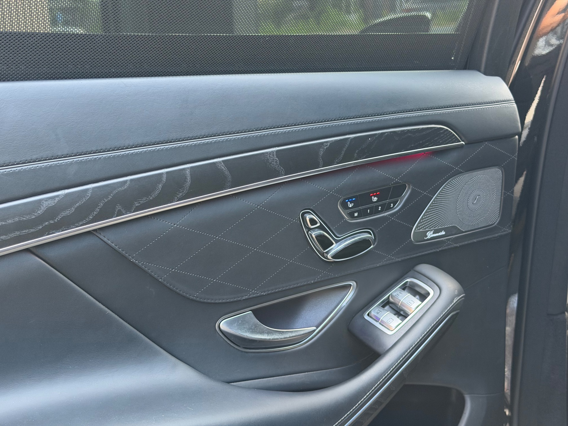 Foto van Mercedes-Benz S 400 D 4Matic