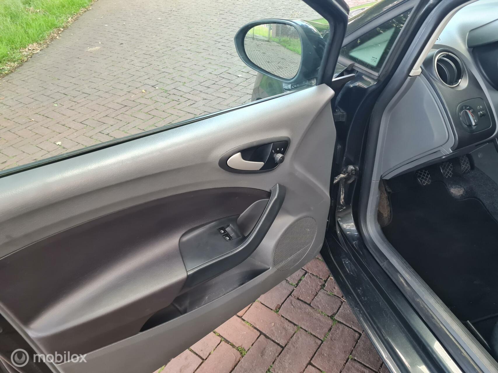 Foto van Seat Ibiza ST