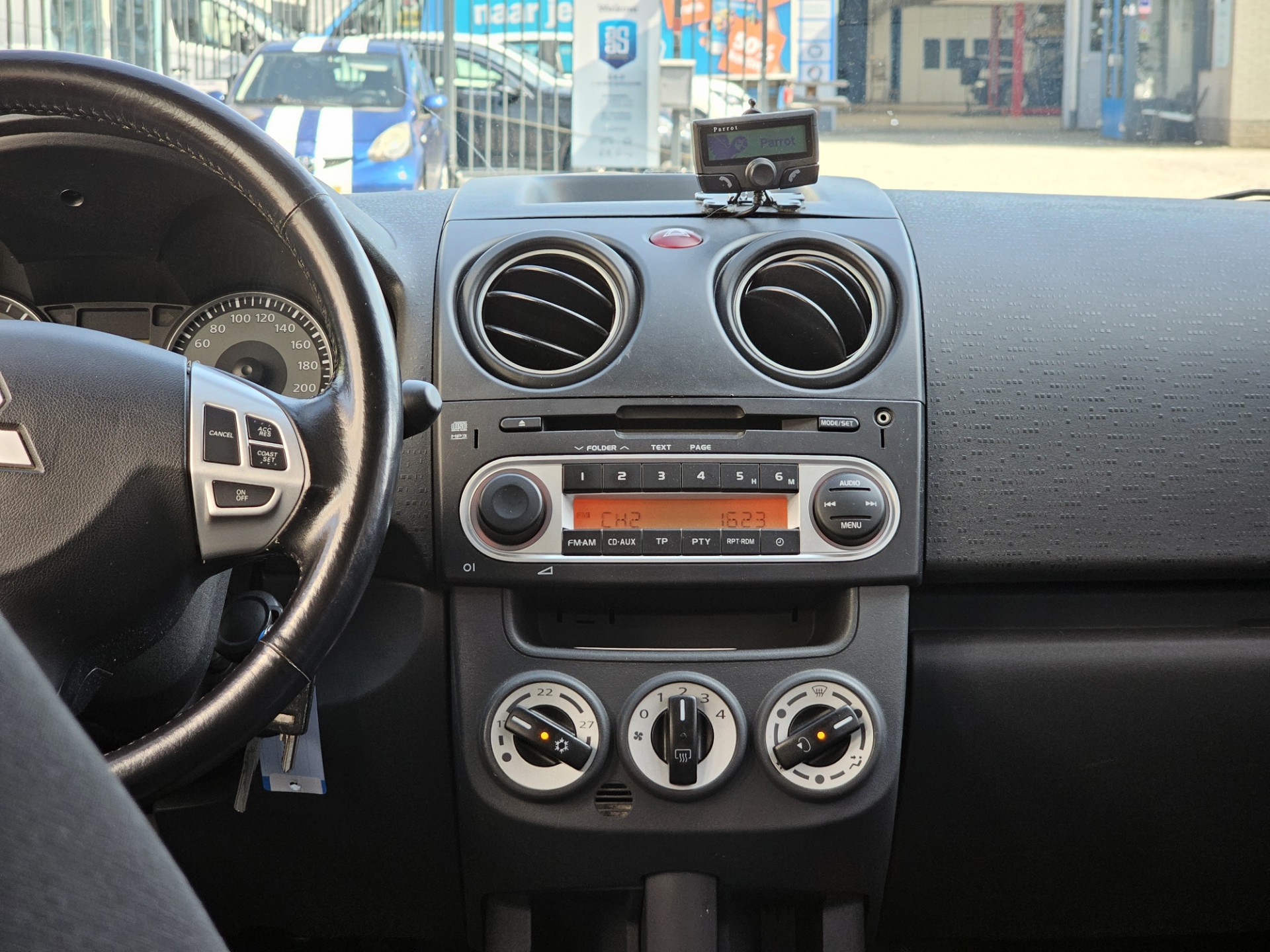 Foto van Mitsubishi Mitsubishi Colt