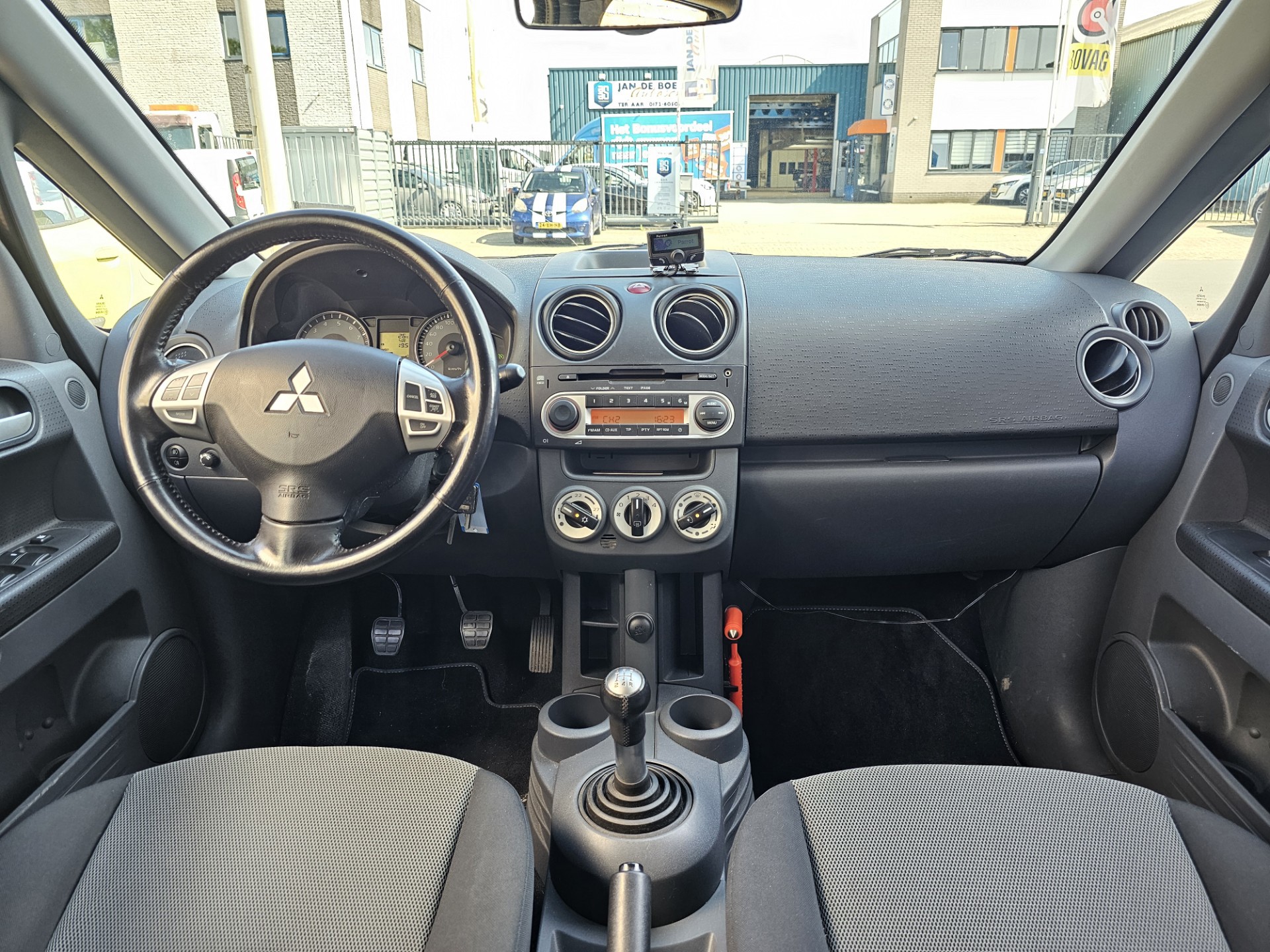 Foto van Mitsubishi Mitsubishi Colt