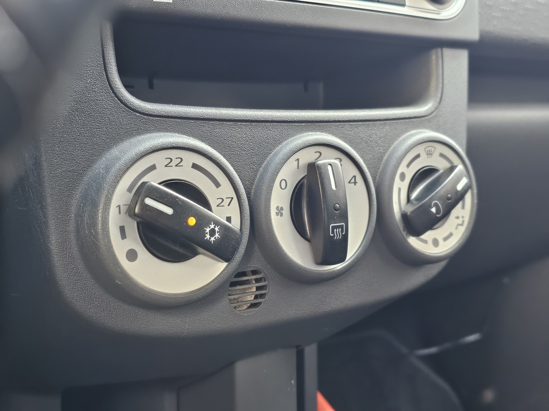 Foto van Mitsubishi Mitsubishi Colt