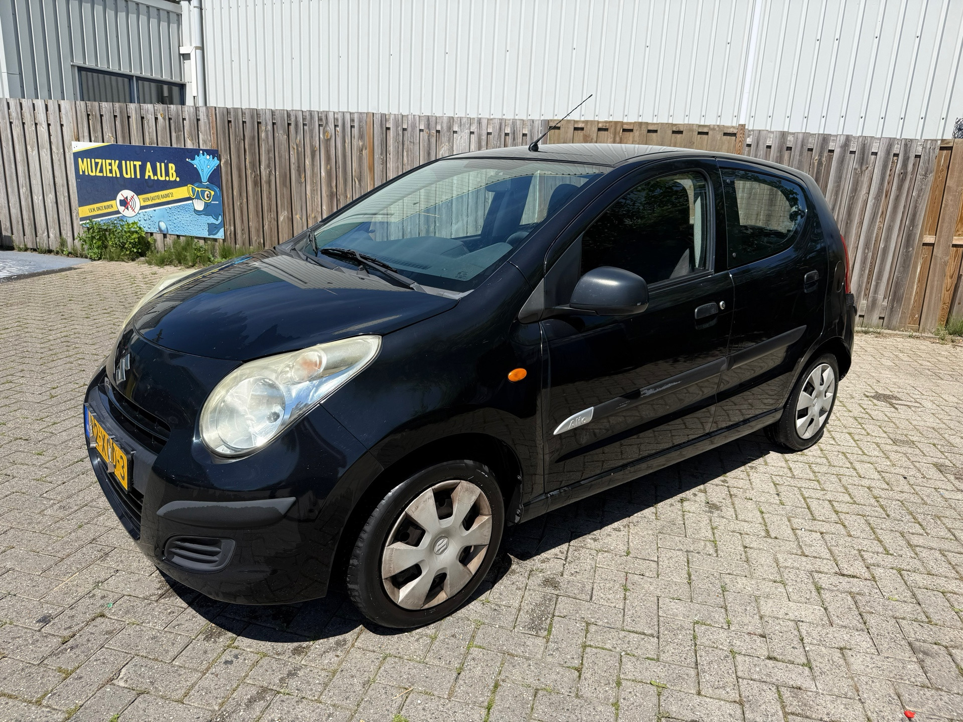 Suzuki Alto 1.0 Comfort Plus 2012 - voorkant