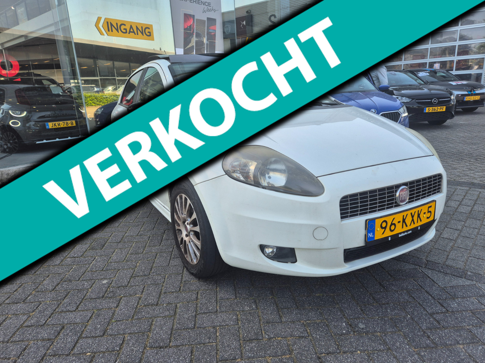 Fiat Fiat Punto 1.4 NeroBianco RIJDGOED/PANO/AIRCO/APK 2010 - voorkant