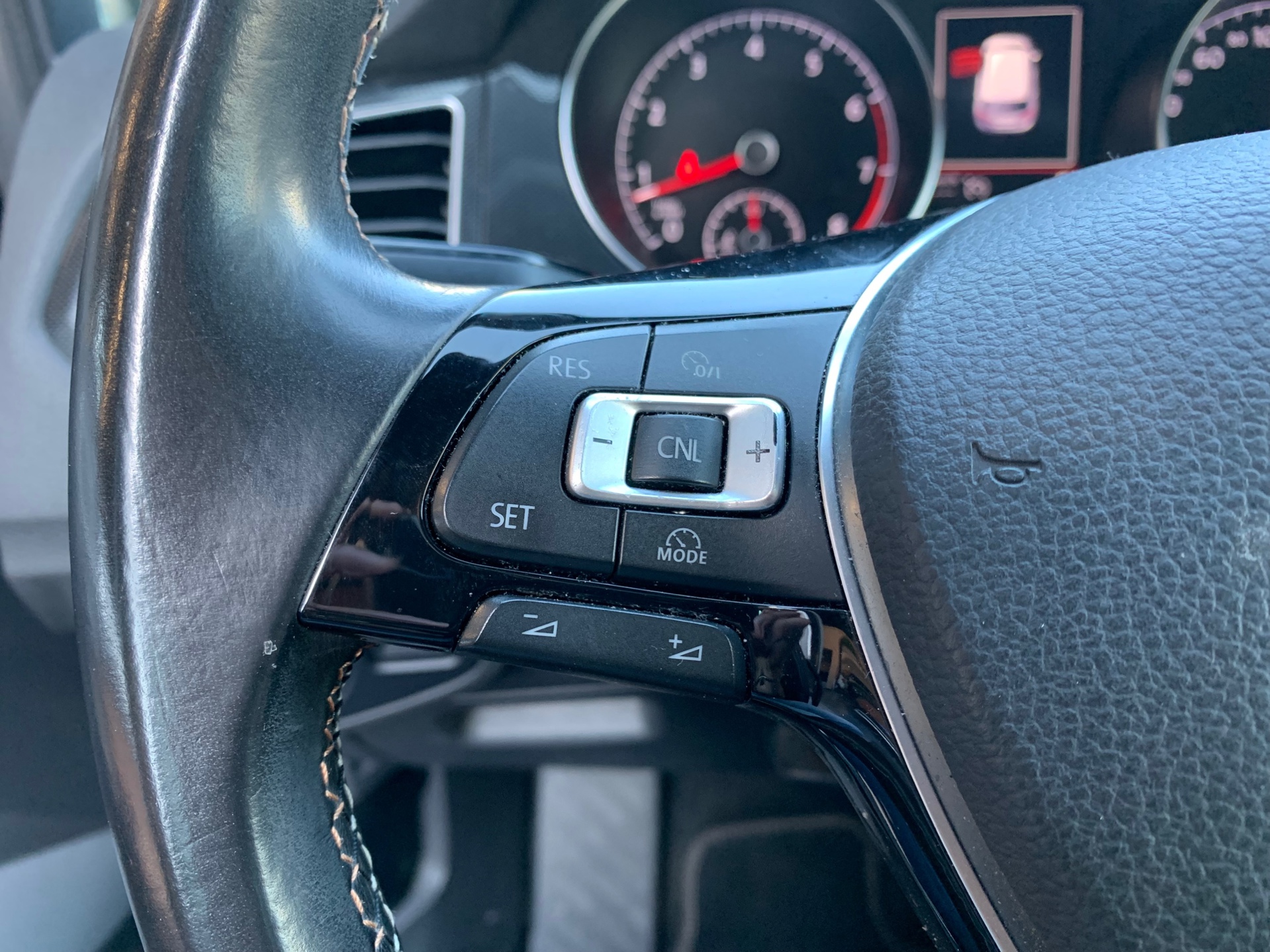 Foto van Volkswagen Golf Sportsvan