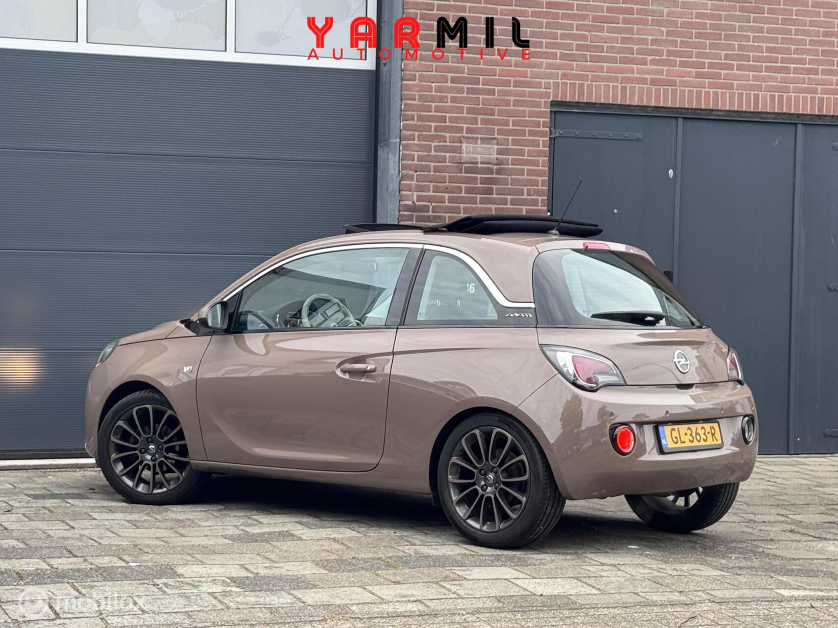 Foto van Opel Adam