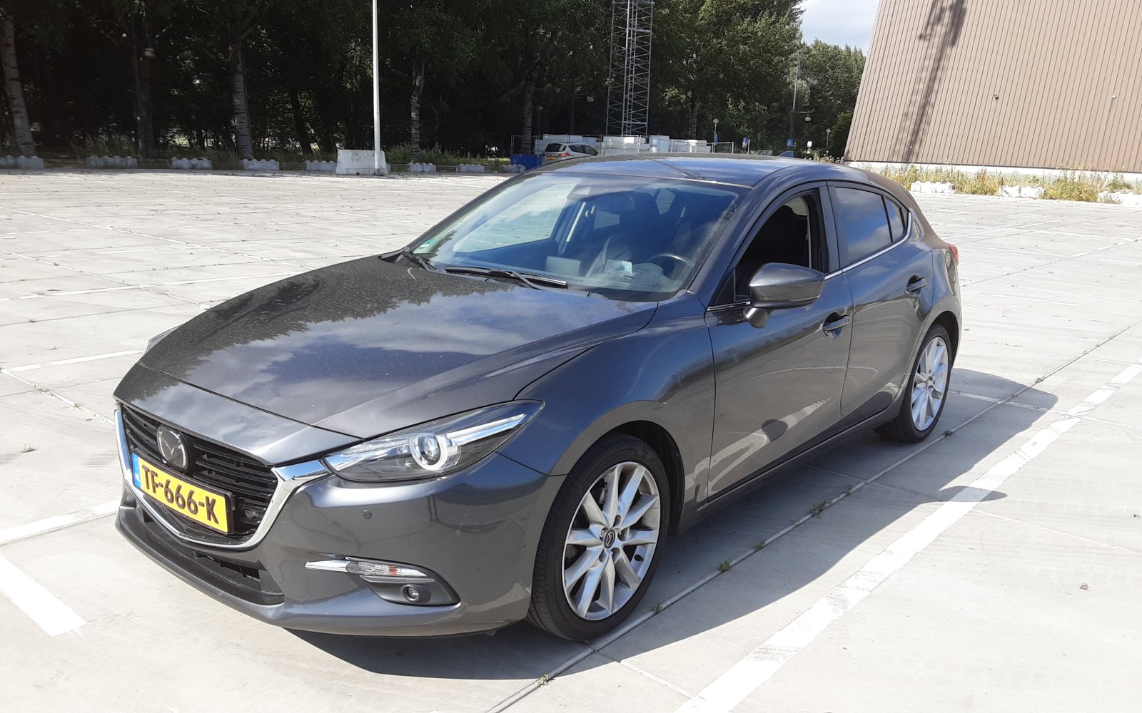 Mazda 3 2.0 S.A. 120 GT-M 2018 - voorkant