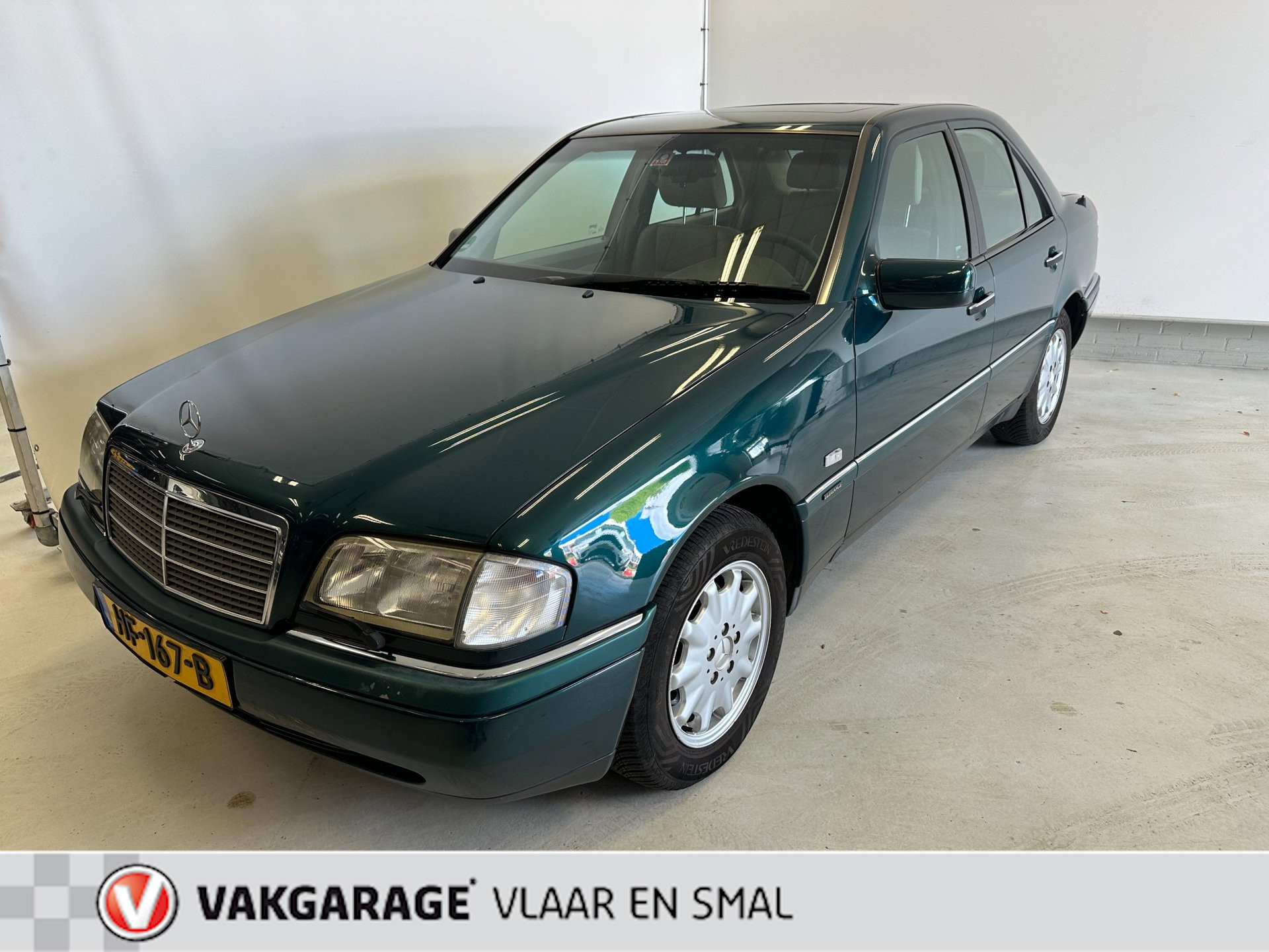 Mercedes-Benz C 280 C280 6 cilinder Automaat Netjes en roest vrij alle facturen erbij Leder verwarming electr verstelbaar 1996 - voorkant