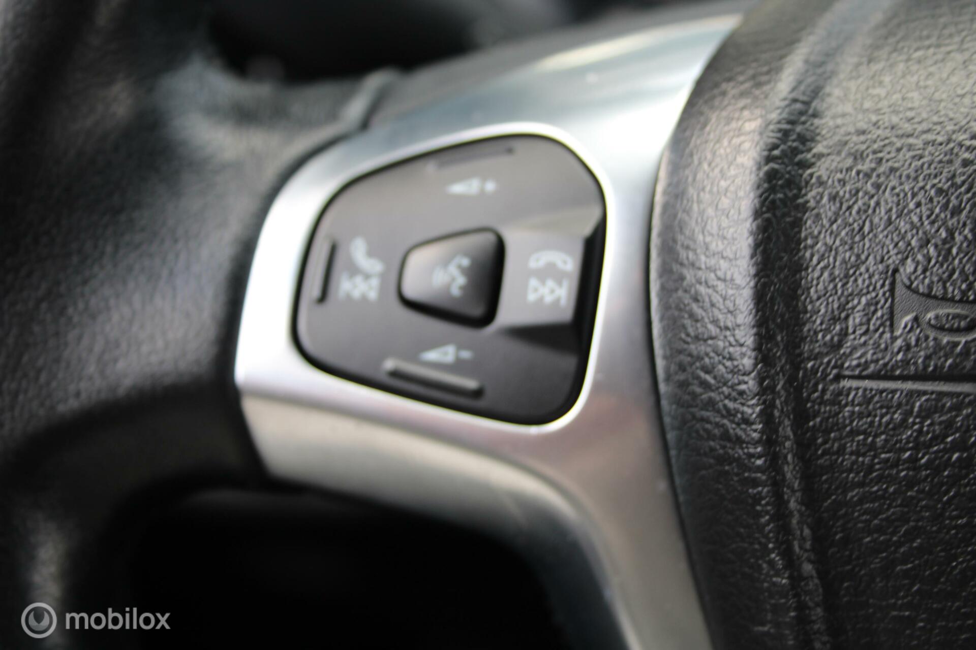 Foto van Ford B-max
