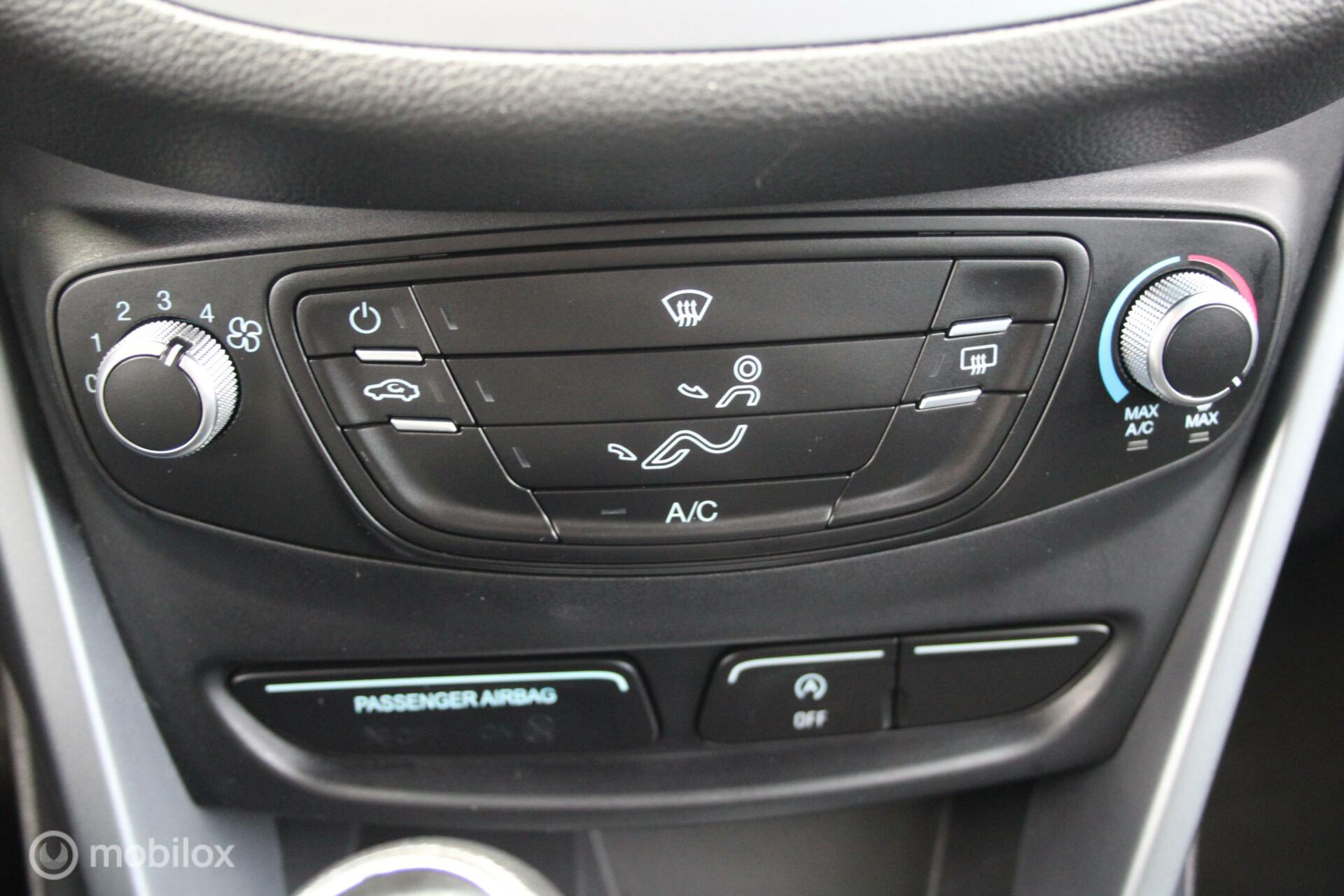 Foto van Ford B-max
