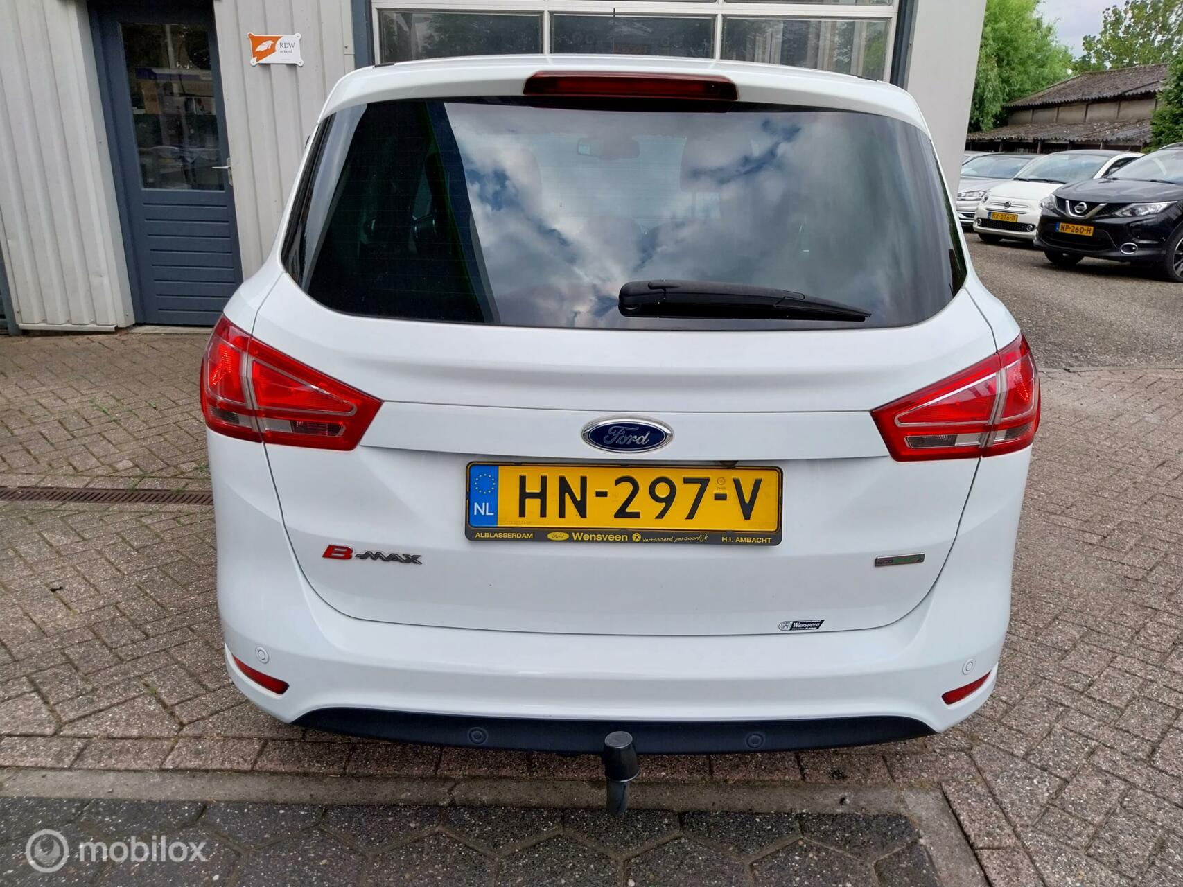 Foto van Ford B-max