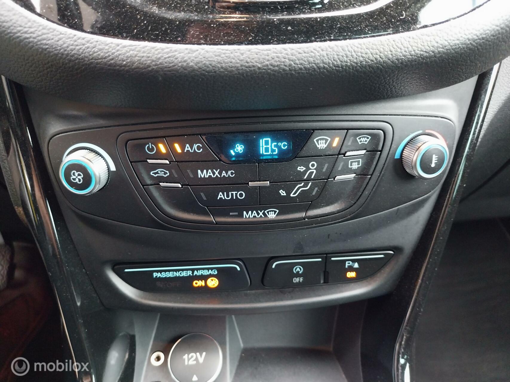 Foto van Ford B-max