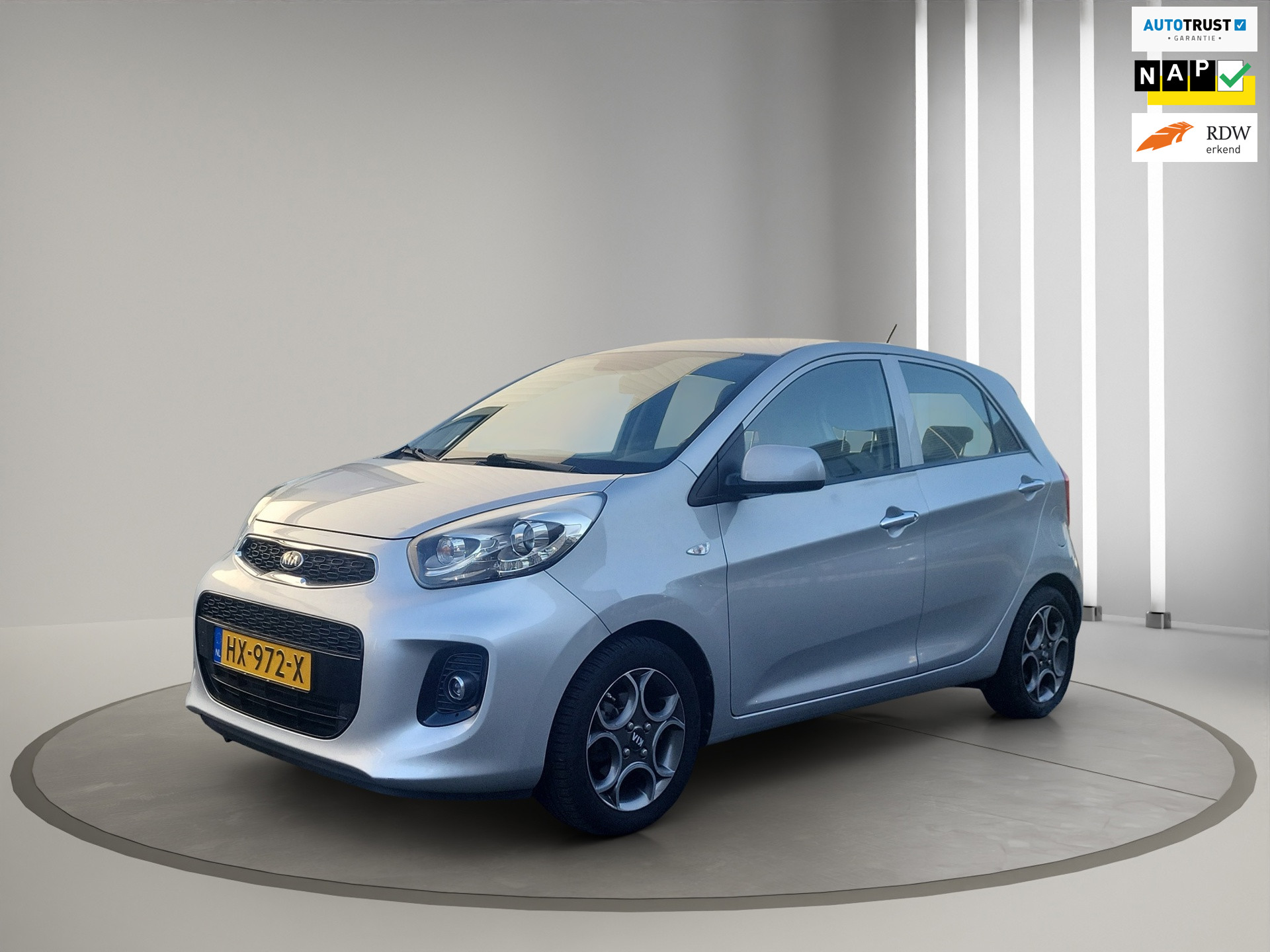 Kia Picanto 1.0 CVVT DynamicLine 2016 - voorkant