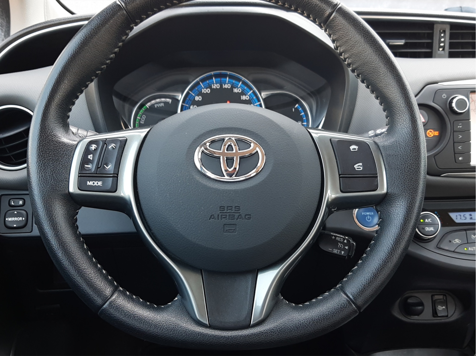 Foto van Toyota Toyota Yaris Hybrid
