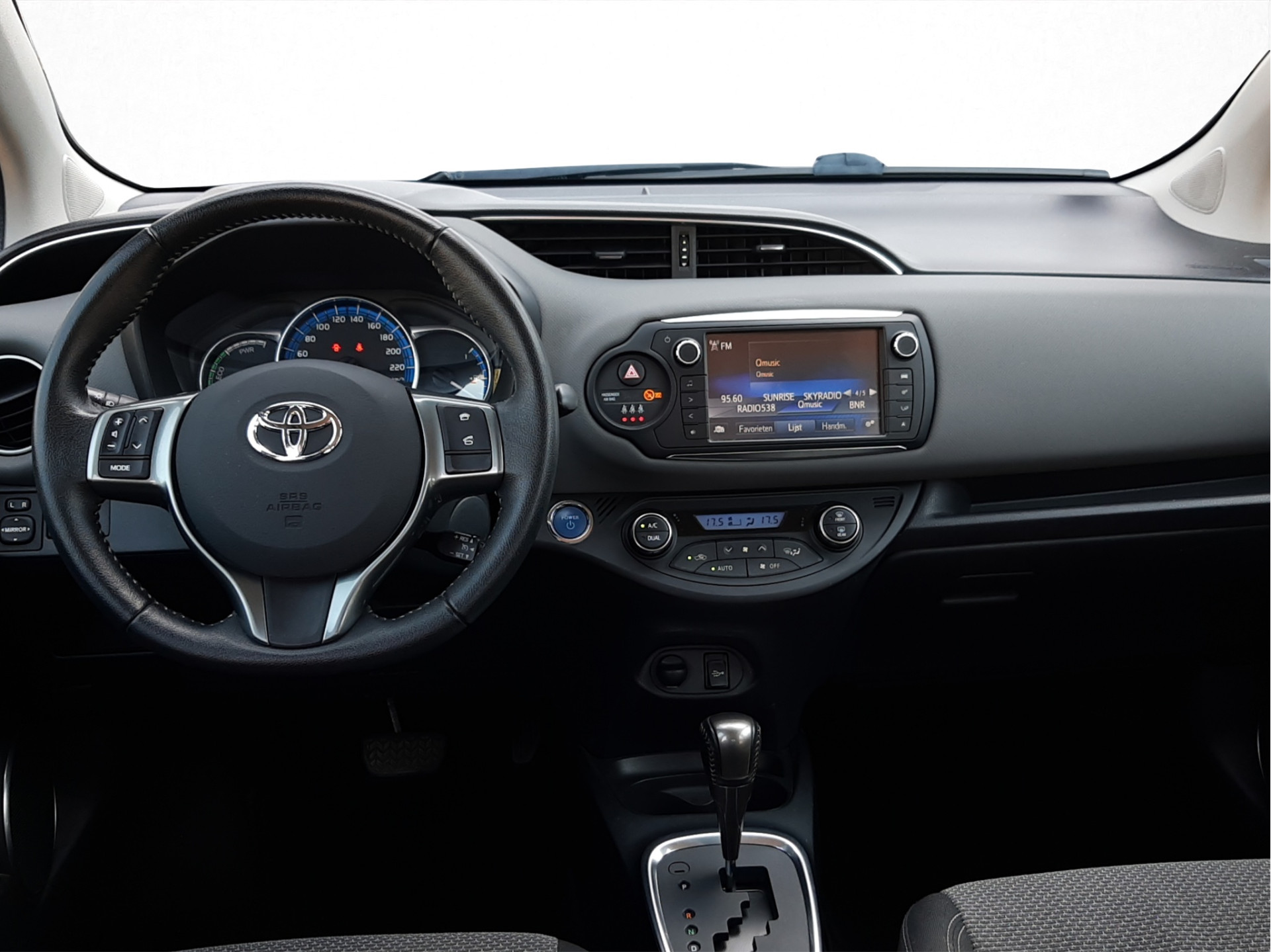 Foto van Toyota Toyota Yaris Hybrid