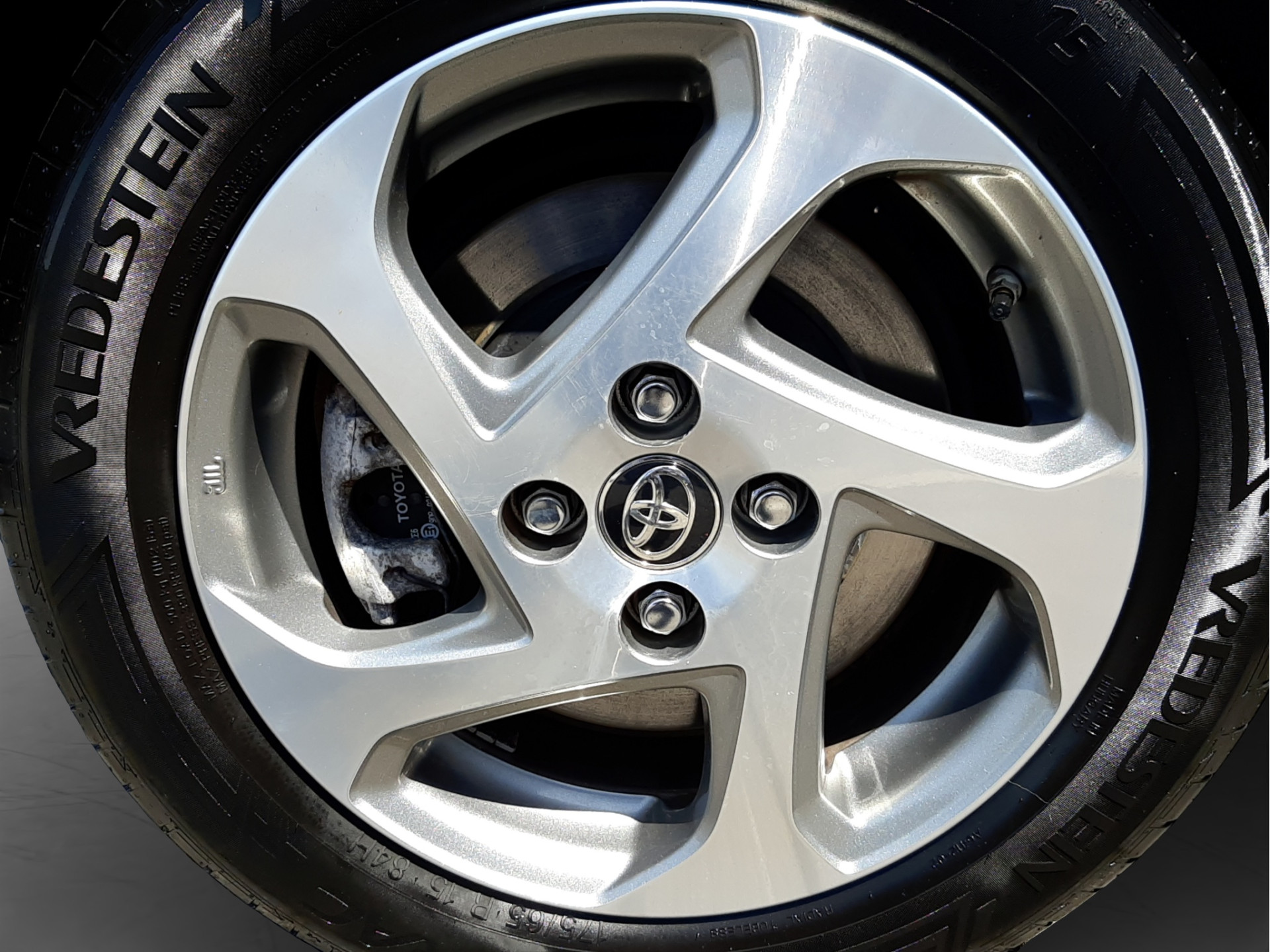 Foto van Toyota Toyota Yaris Hybrid