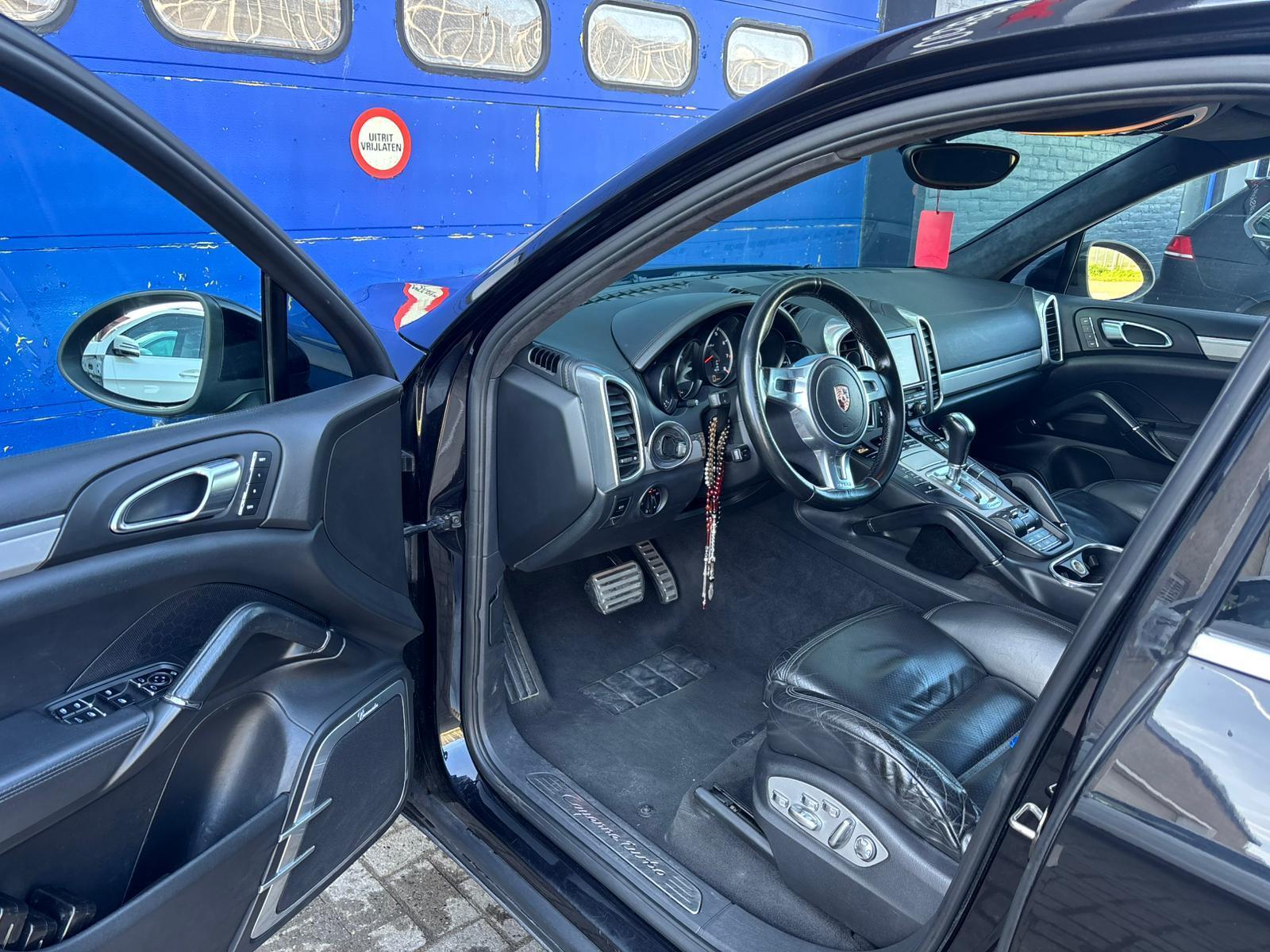 Foto van Porsche Cayenne Turbo