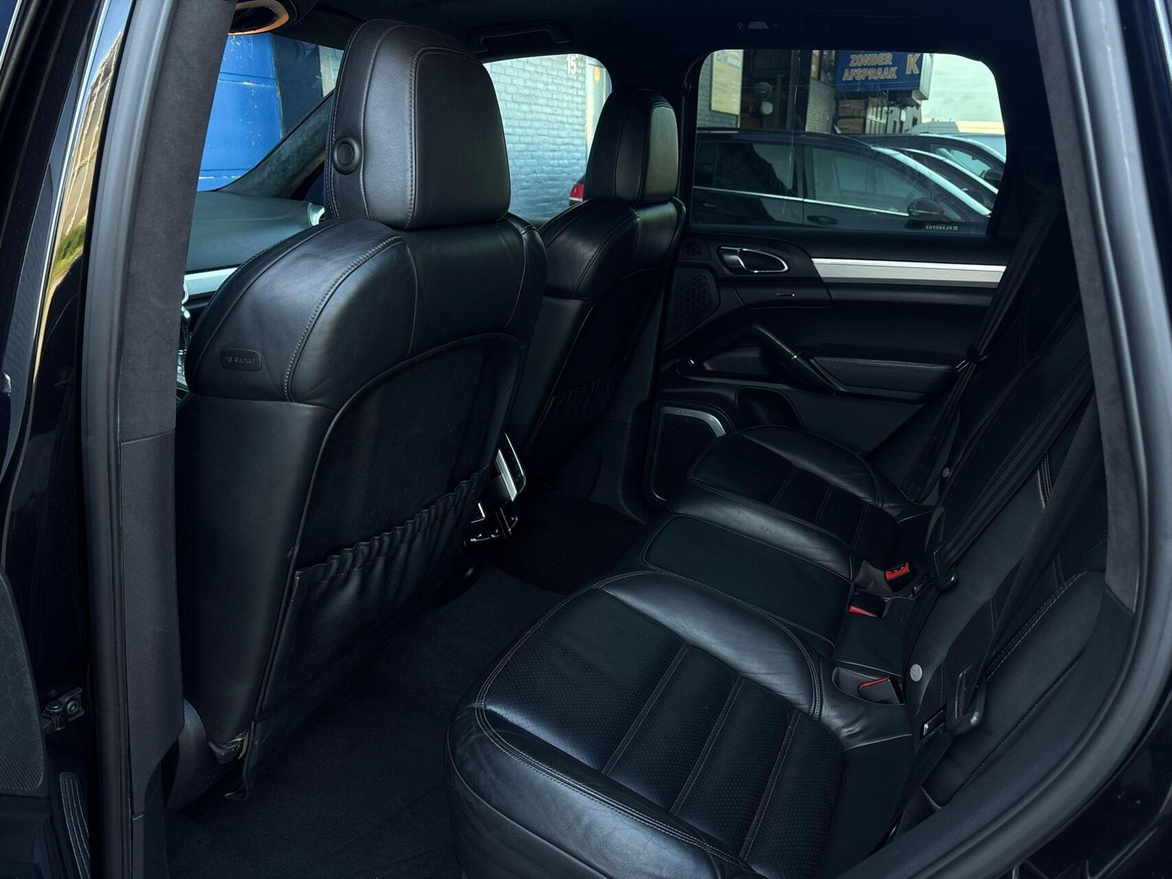 Foto van Porsche Cayenne Turbo