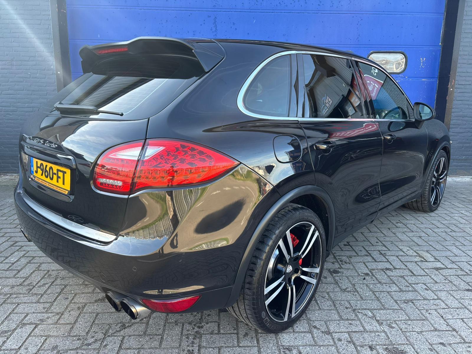 Foto van Porsche Cayenne Turbo
