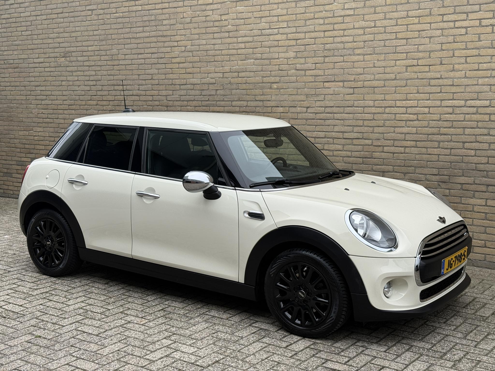 Foto van Mini One