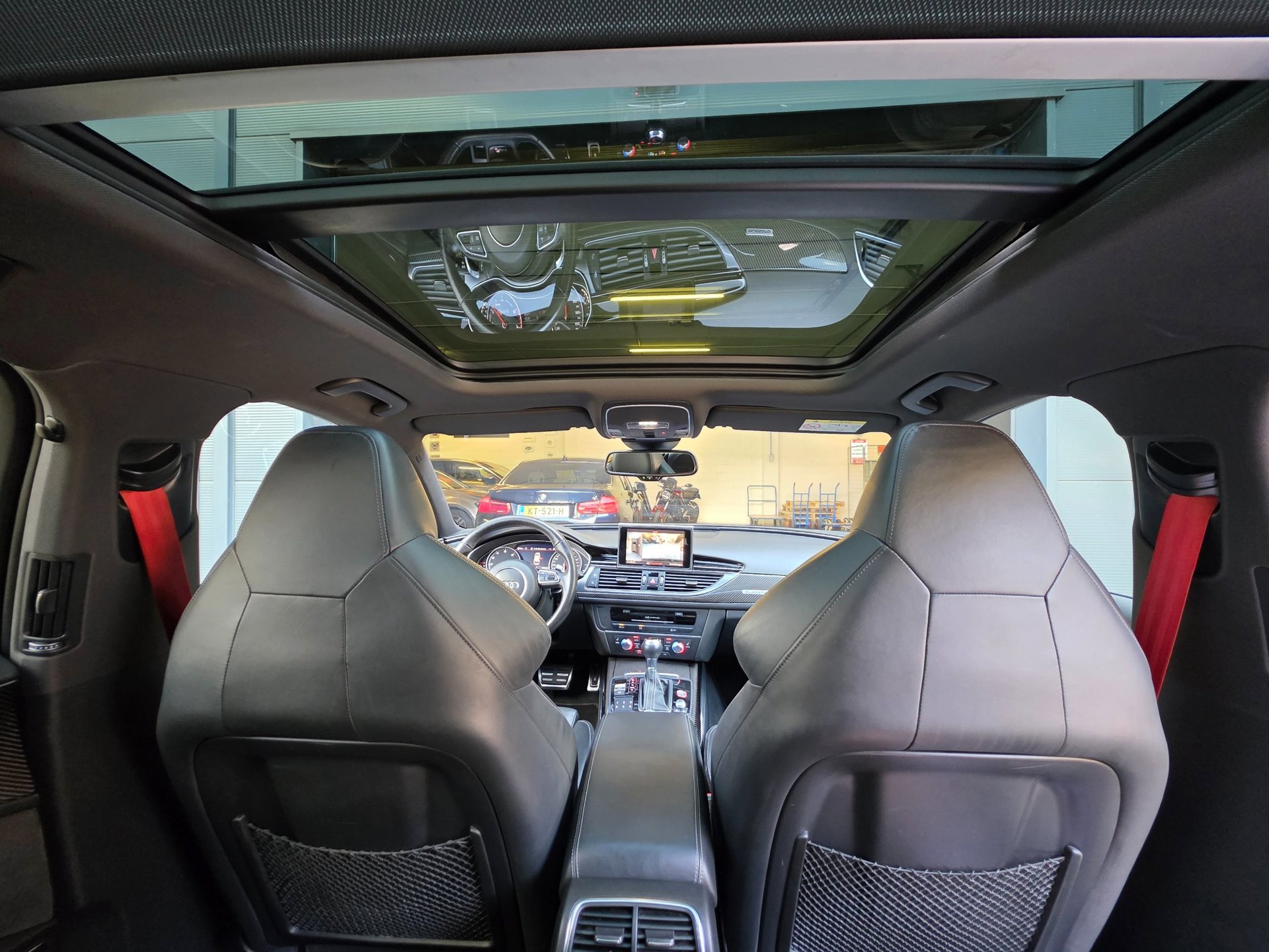 Foto van Audi RS 6 Avant Performance