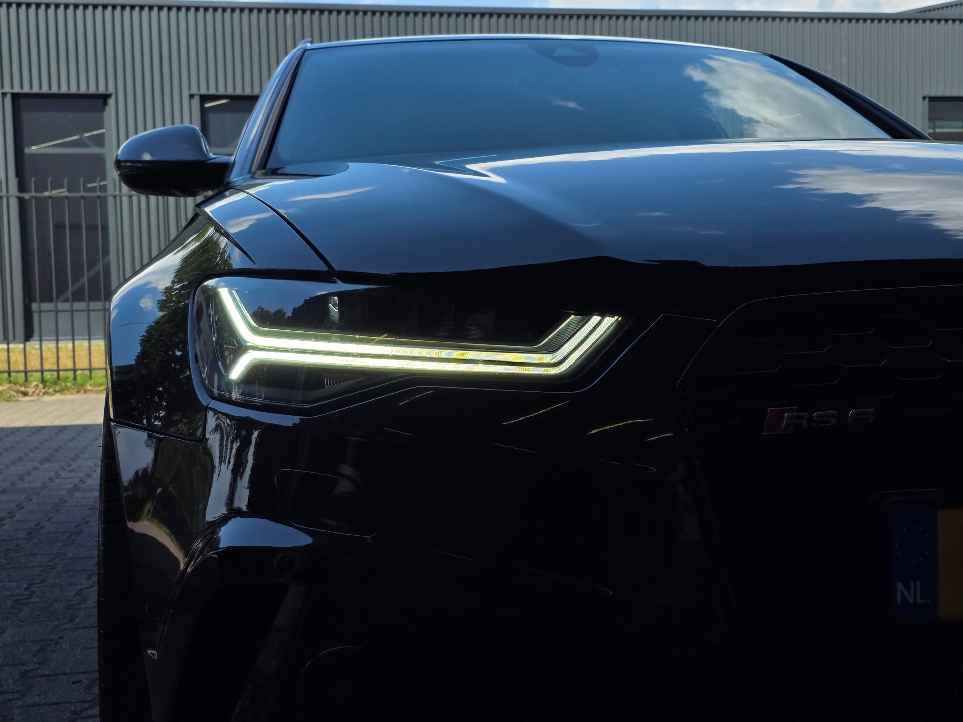 Foto van Audi RS 6 Avant Performance