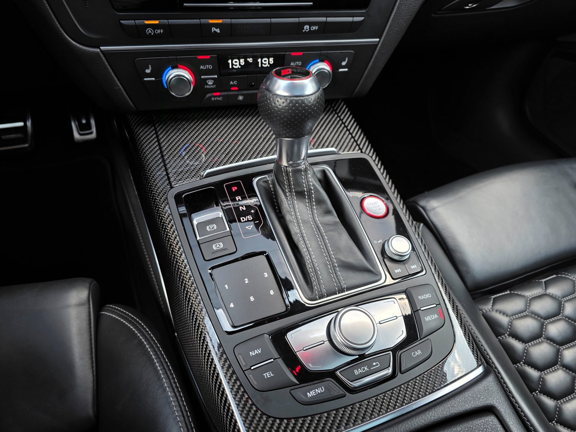 Foto van Audi RS 6 Avant Performance
